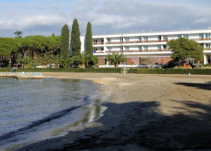 Διαμέρισμα Family-friendly With Swimming Pool - 23646