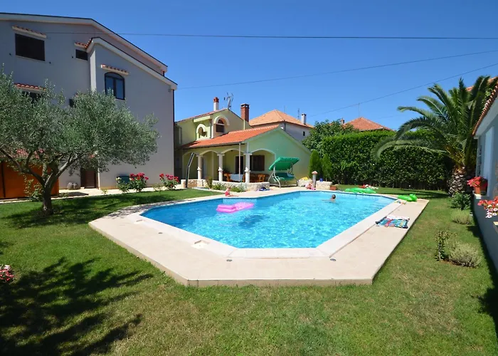 Family-friendly With Swimming Pool - 23646 Apartmán Zadar