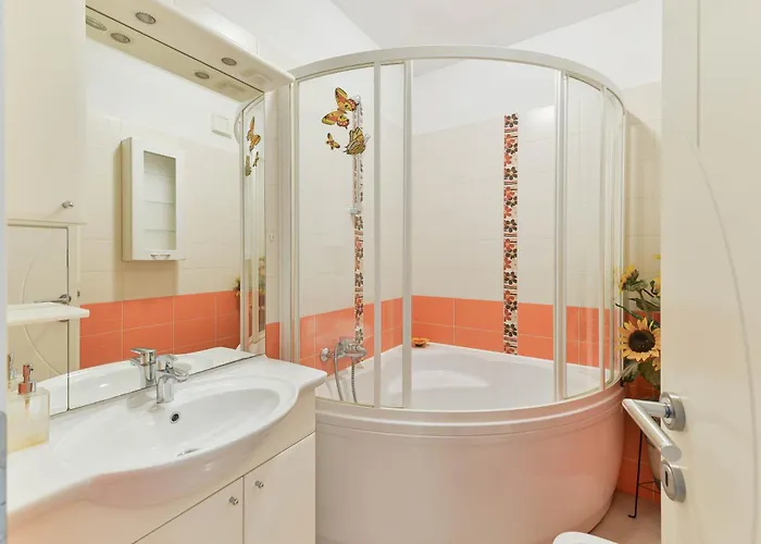 Family-friendly With Swimming Pool - 23646 * Zadar