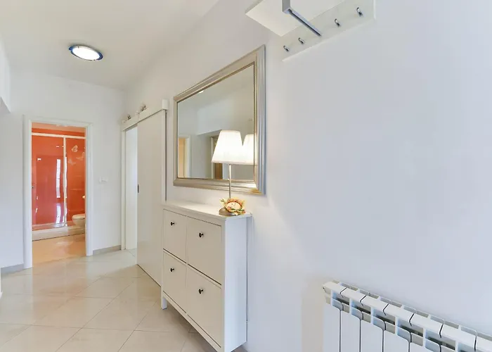 Family-friendly With Swimming Pool - 23646 דירה *
