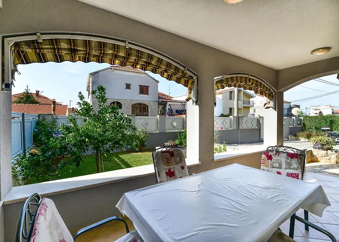 Family-friendly With Swimming Pool - 23646 Apartmán *